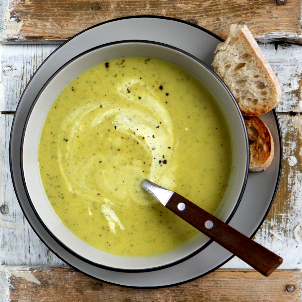 Суп-пюре из цуккини с сыром